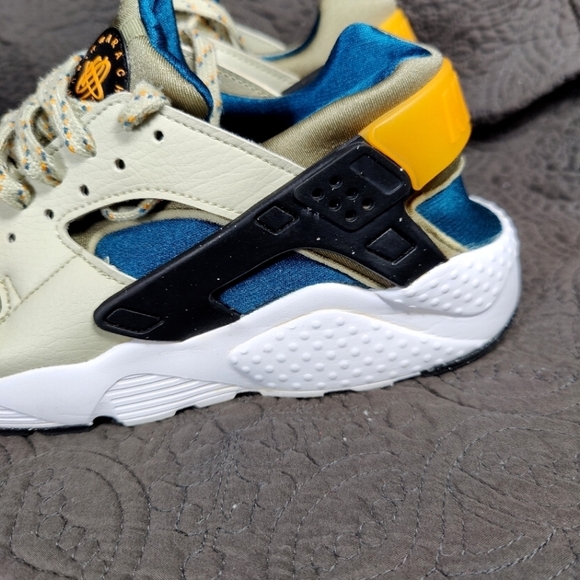 Nike Air Huarache Run Low Light Stone Marina Sneakers Big Kids Shoes Size 6.5Y - Picture 4 of 9